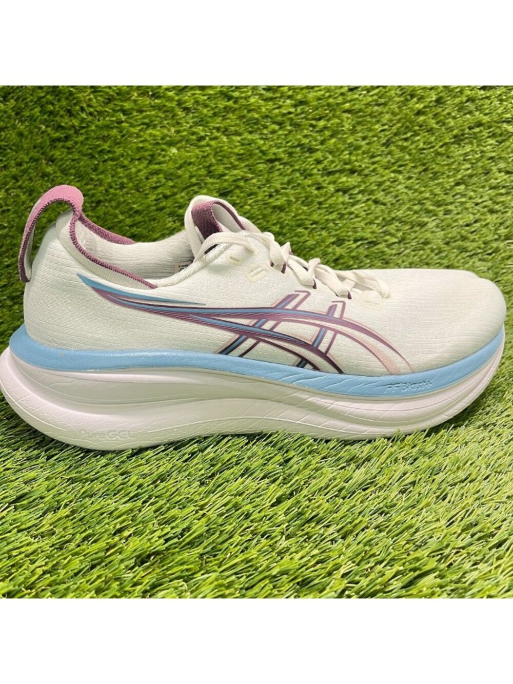 Asics Gel-Nimbus 28 Womens Size 11 White Purple Blue Running Shoes Sneakers